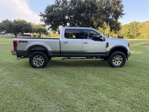 Used 2019 Ford F250 Lariat w/ Chrome Package AWD/4WD image 8