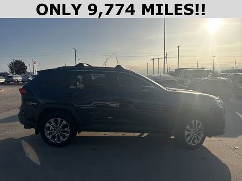 Used 2025 Toyota RAV4 XLE Premium image 2