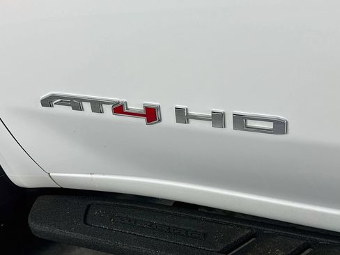 Used 2023 GMC Sierra 2500 AT4 w/ AT4 Premium Plus Package AWD/4WD image 29