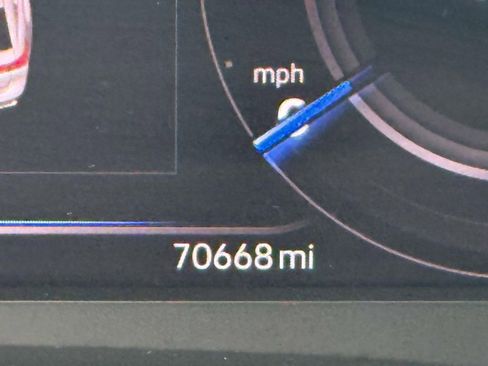 Used 2021 Volkswagen Atlas SEL image 24