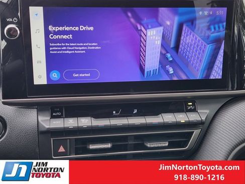 Used 2025 Toyota Camry SE w/ Multimedia Upgrade Package AWD/4WD image 18