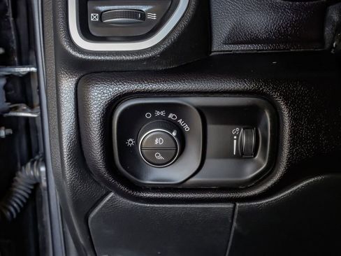 Used 2022 RAM 3500 Lone Star w/ Lone Star Silver Edition image 27