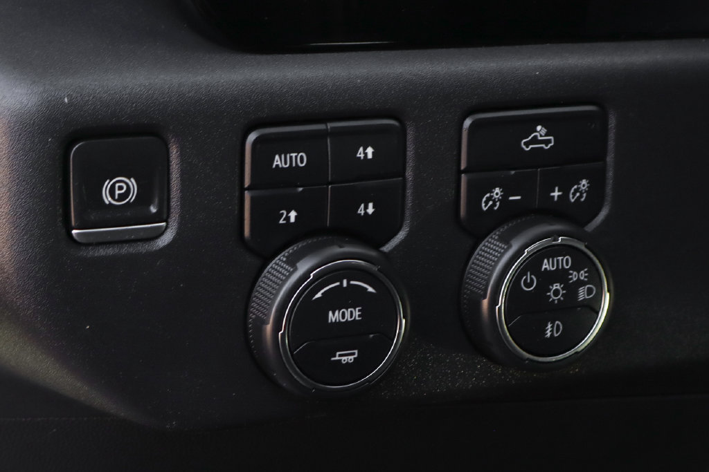 Used 2022 Chevrolet Silverado 1500 LT Trail Boss w/ LPO, Dark Essentials Package AWD/4WD image 24