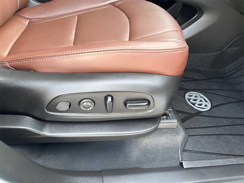 Used 2021 Buick Enclave Avenir image 28