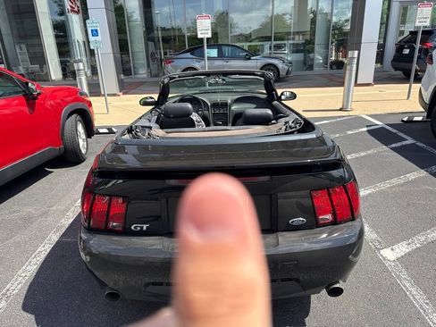 Used 2001 Ford Mustang GT RWD image 3