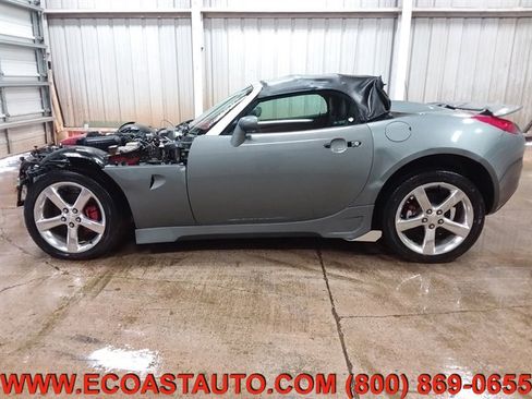 Used 2006 Pontiac Solstice Convertible w/ Premium Package image 6