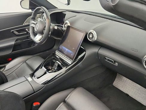 Used 2022 Mercedes-Benz SL 55 AMG 4MATIC image 23