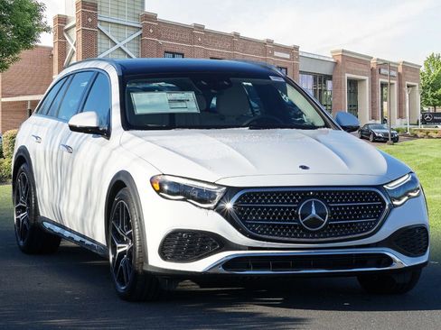 New 2026 Mercedes-Benz E 450 4MATIC All-Terrain Wagon image 3