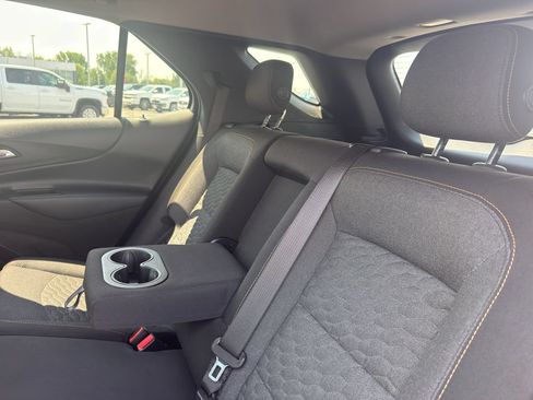 Used 2018 Chevrolet Equinox LT AWD/4WD image 33