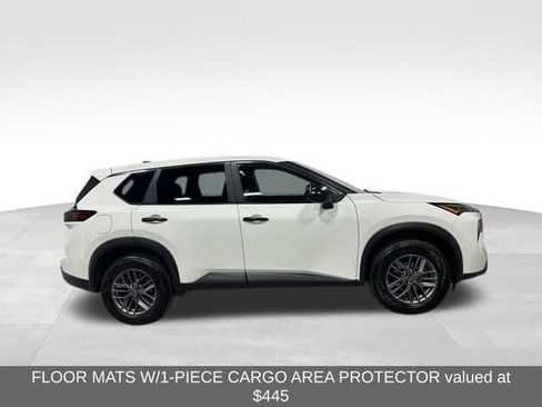 Used 2024 Nissan Rogue S image 4