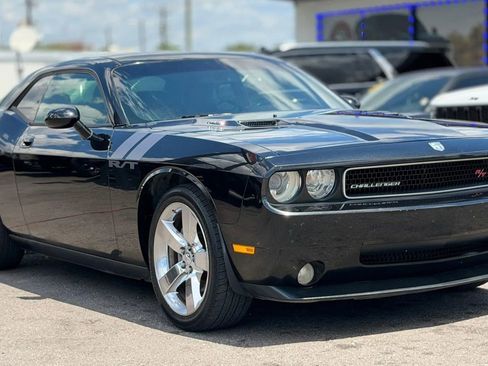 Used 2009 Dodge Challenger R/T image 14
