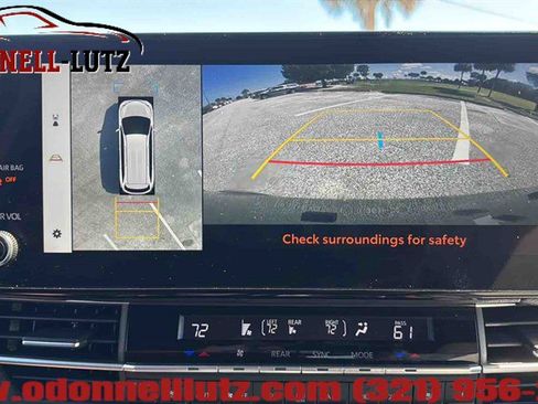 Used 2025 Toyota Sienna Platinum image 28