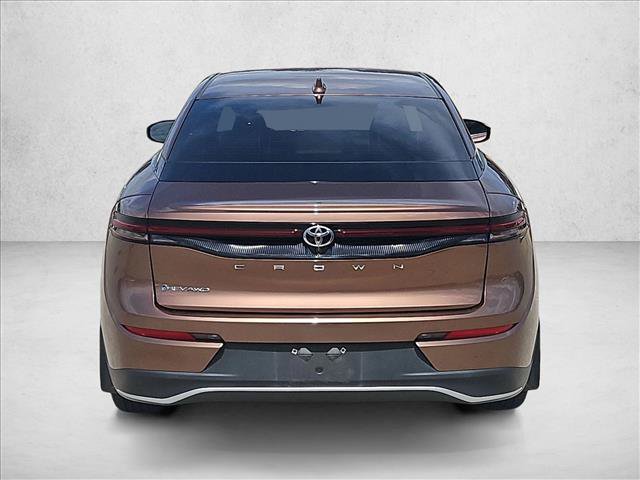 Used 2025 Toyota Crown AWD/4WD image 6