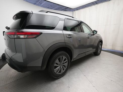 Used 2024 Nissan Pathfinder SV AWD/4WD image 34