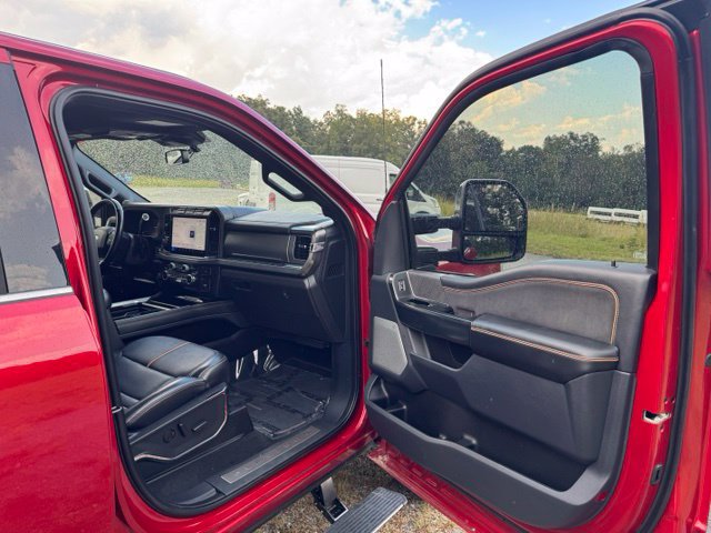 Used 2024 Ford F250 Platinum AWD/4WD image 13