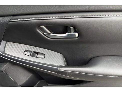 Used 2022 Nissan Sentra SV image 18