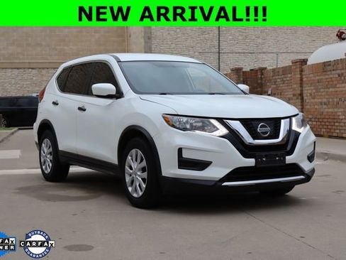 Used 2017 Nissan Rogue S FWD image 1