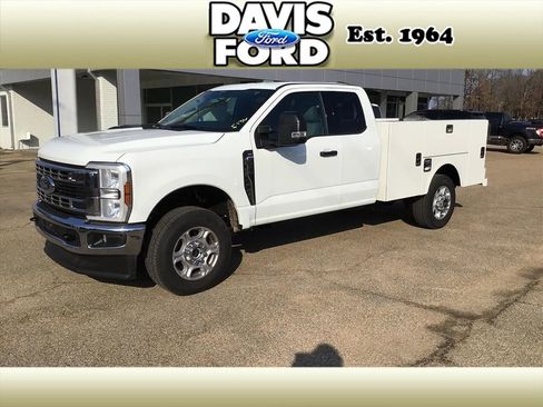 New 2026 Ford F350 XLT image 1