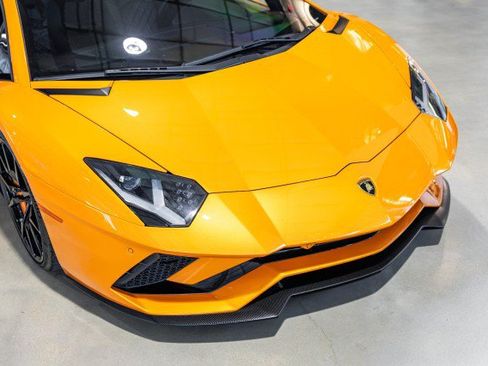 Used 2018 Lamborghini Aventador S AWD/4WD image 18