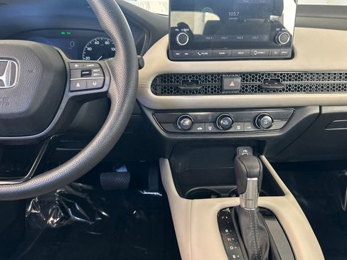 Certified 2023 Honda HR-V LX image 28