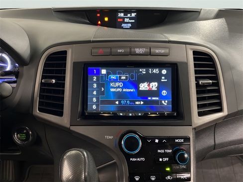 Used 2015 Toyota Venza XLE image 13