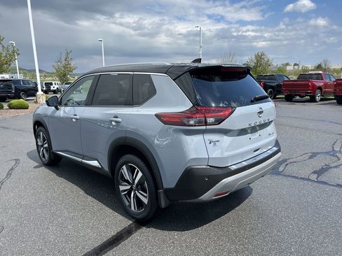Used 2021 Nissan Rogue SL AWD/4WD image 5