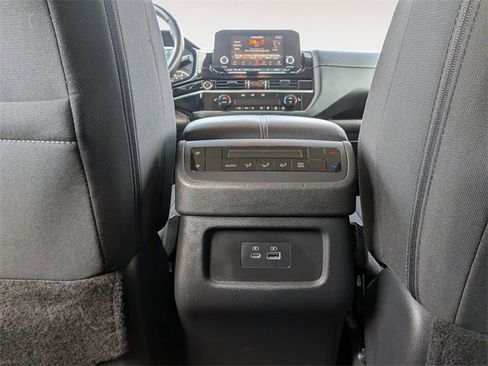 Certified 2024 Nissan Pathfinder SV image 25