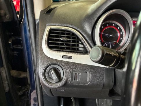 Used 2019 Dodge Journey SE w/ Connectivity Group image 14