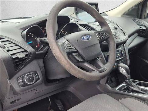 Used 2018 Ford Escape SE FWD image 9
