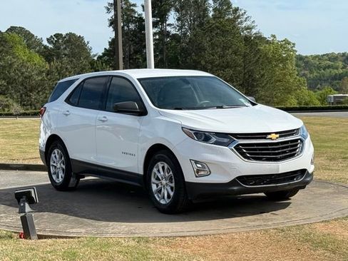 Used 2019 Chevrolet Equinox LS image 9