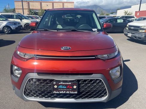 Used 2020 Kia Soul LX image 2