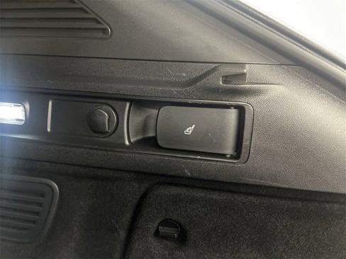 Used 2022 Alfa Romeo Stelvio Veloce image 65