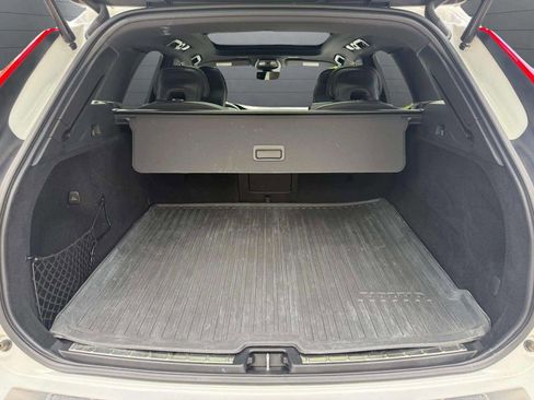 Used 2022 Volvo XC60 B6 R-Design w/ Advanced Package image 26