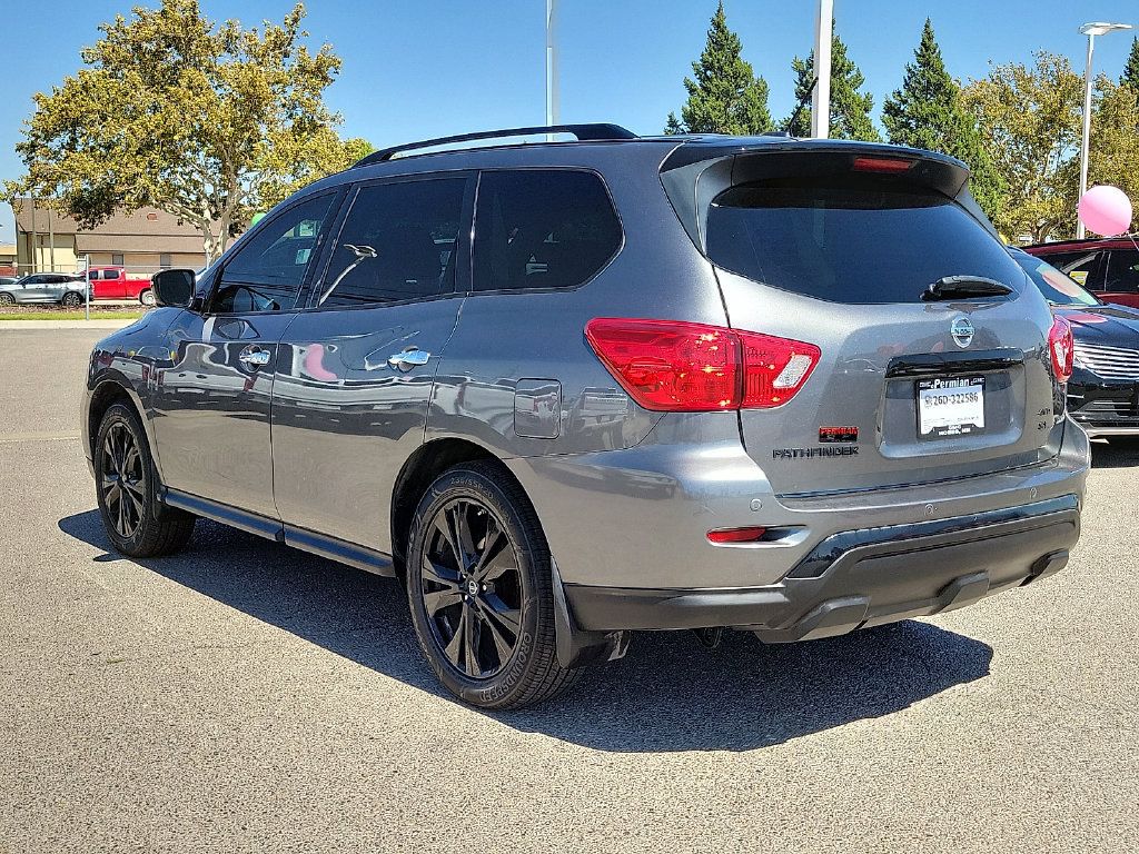 Used 2018 Nissan Pathfinder SL w/ Midnight Edition Package AWD/4WD image 8