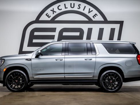 Used 2024 GMC Yukon XL Denali w/ Max Trailering Package image 5