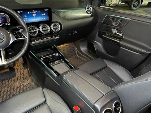 Certified 2025 Mercedes-Benz GLA 250 4MATIC image 38