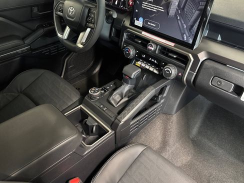 New 2026 Toyota 4Runner TRD Off-Road Premium AWD/4WD image 19