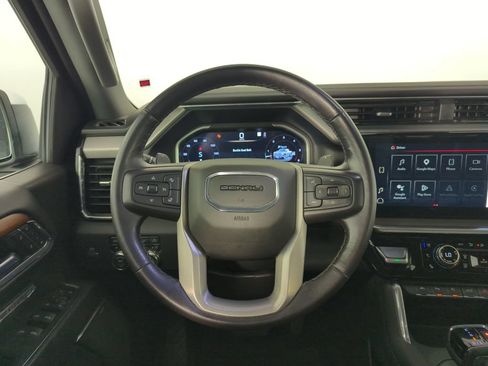 Used 2023 GMC Sierra 1500 Denali AWD/4WD image 16