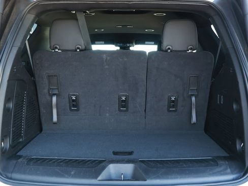 Used 2024 Chevrolet Tahoe LT image 10