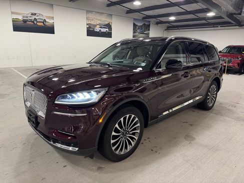 Used 2022 Lincoln Aviator AWD w/ Premium Package image 10