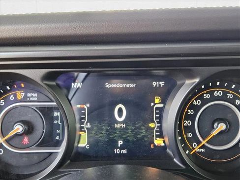 New 2025 Jeep Gladiator Mojave w/ Convenience Group image 11