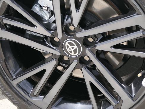 Used 2025 Toyota Camry XSE image 11