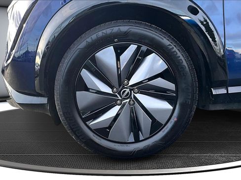 Used 2024 Nissan Ariya FWD image 33