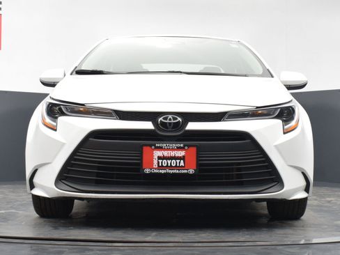 Used 2024 Toyota Corolla LE image 29