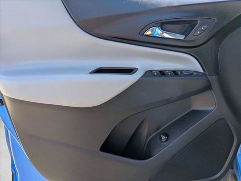 Used 2024 Chevrolet Equinox LT FWD image 6