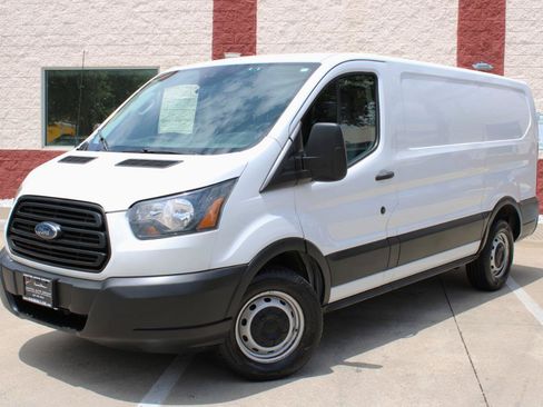 Used 2019 Ford Transit 150 130 Low Roof RWD image 2