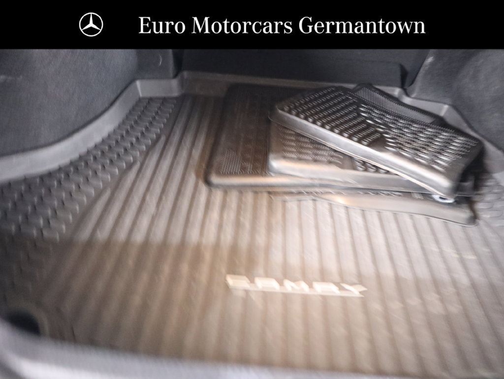 Used 2025 Toyota Camry XSE FWD image 61