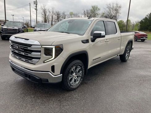 New 2026 GMC Sierra 1500 SLE w/ LPO, Black Badging Package image 8