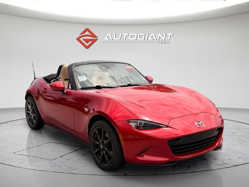 Used 2017 MAZDA MX-5 Miata Grand Touring RWD image 7