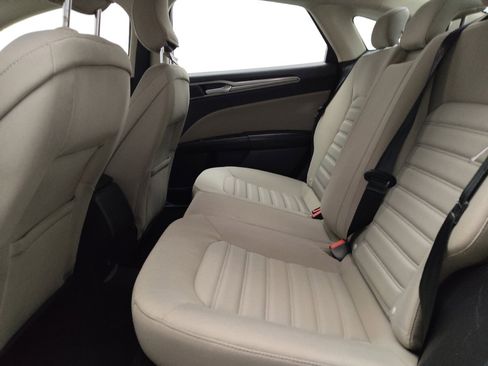 Used 2018 Ford Fusion S image 18